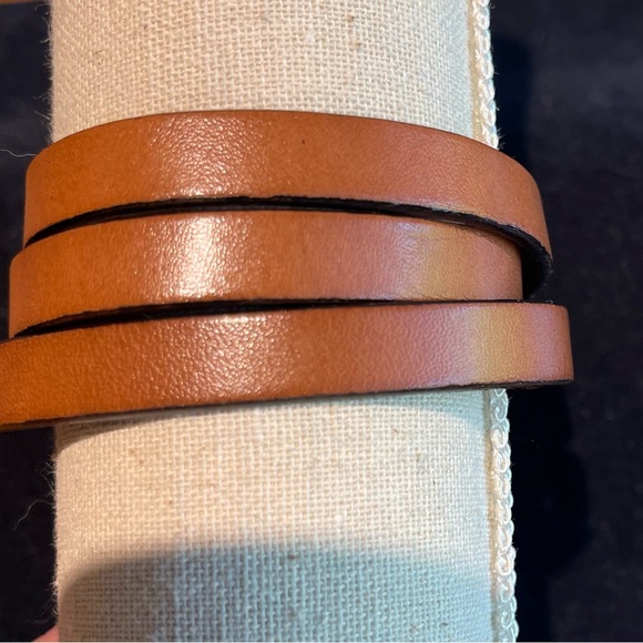 Leather Wrap Bracelet w/ Gratitude NEW - Picture 4 of 4